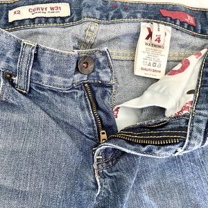 X2 Curvy Reg Rise Flare Leg W31 Jeans
